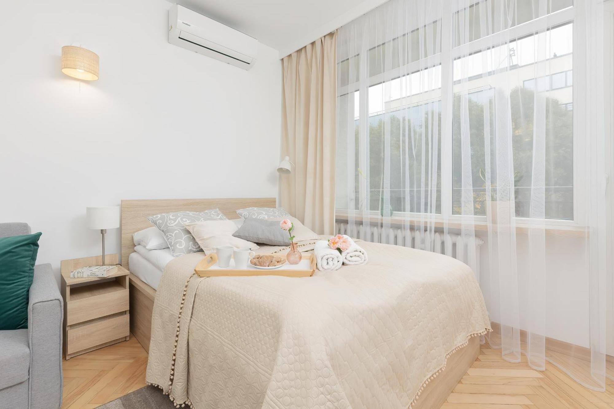 Bright Apartment Warsaw Srodmiescie By Noclegi Renters Dış mekan fotoğraf